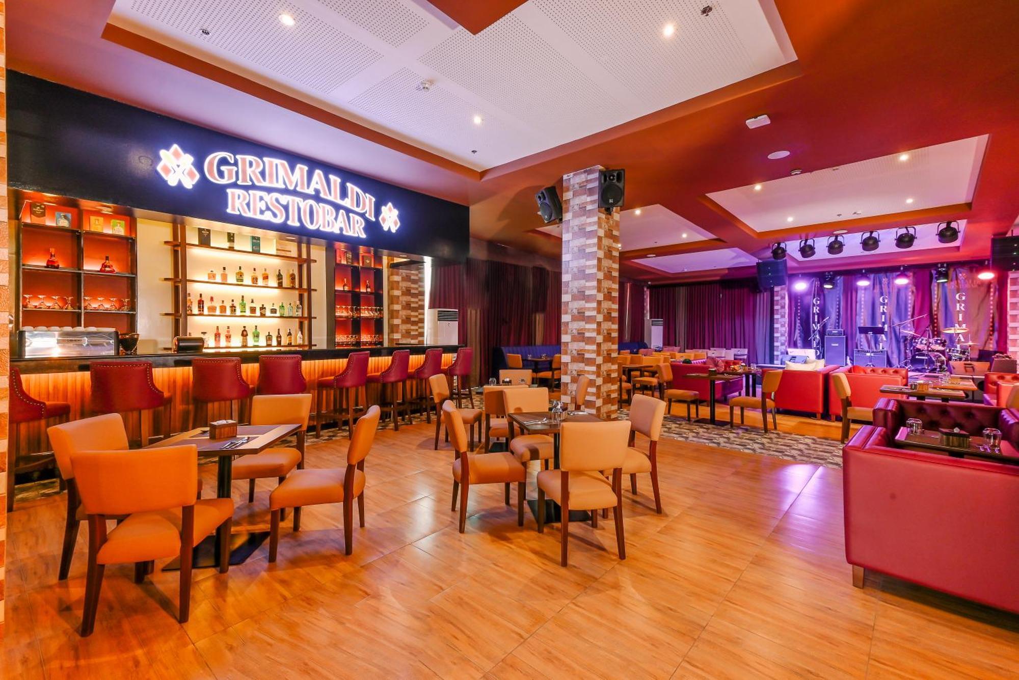 Monaco Hotel Taytay  Екстериор снимка