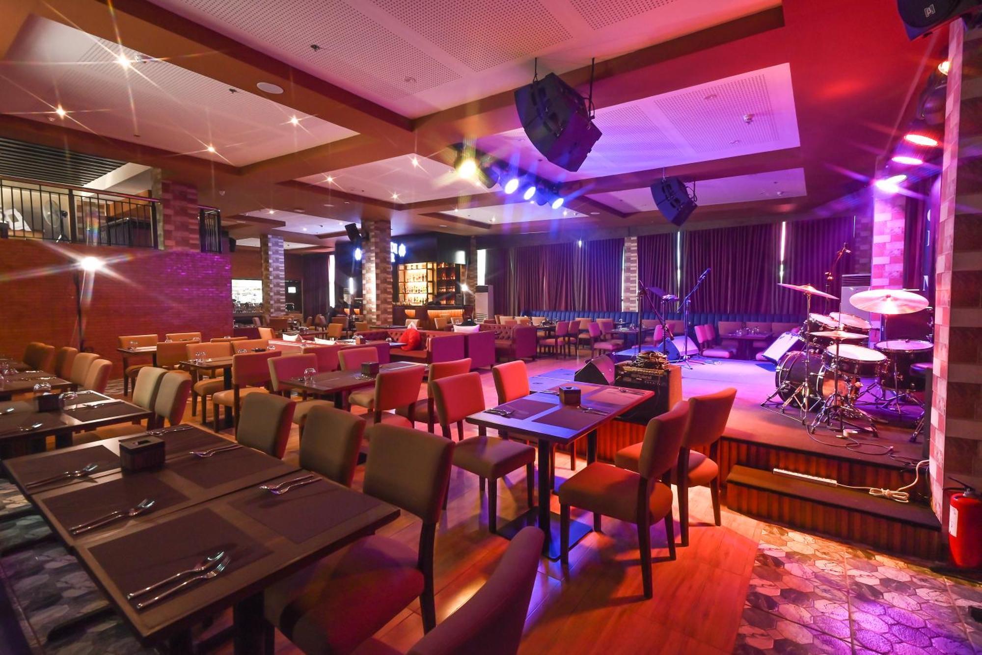 Monaco Hotel Taytay  Екстериор снимка