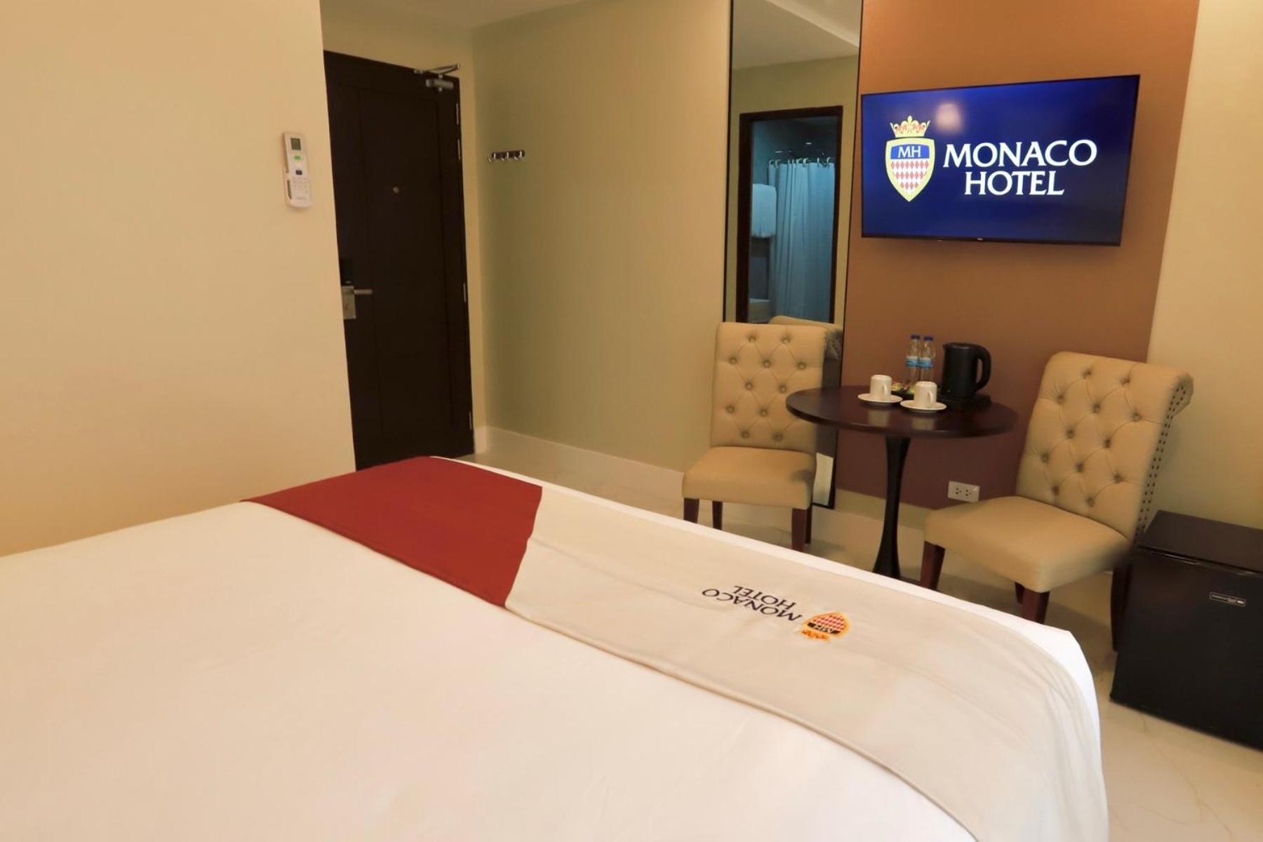 Monaco Hotel Taytay  Екстериор снимка