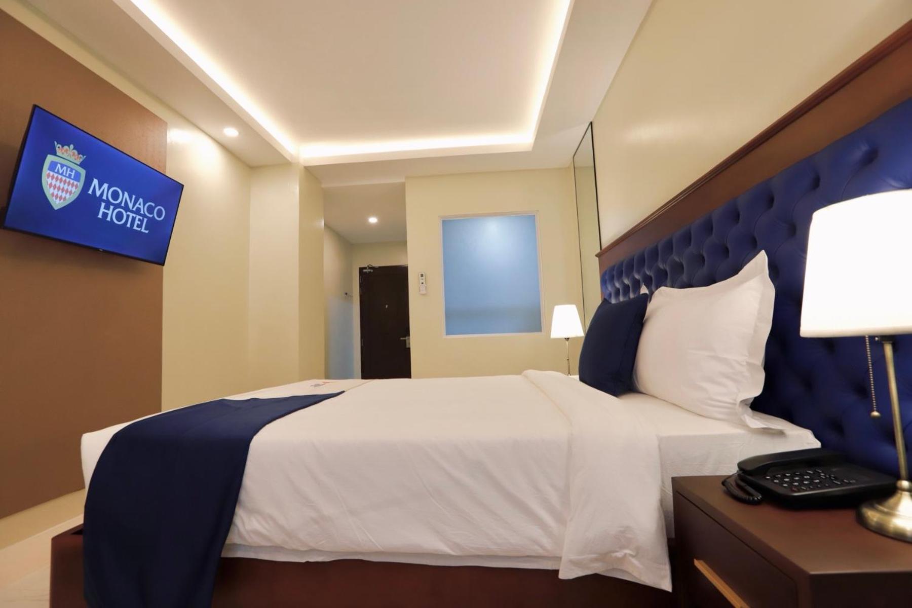 Monaco Hotel Taytay  Екстериор снимка